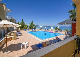 Nefeli Beach - living by the sea 5