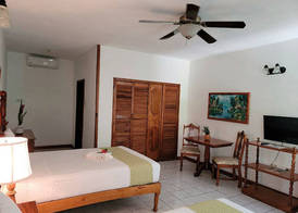 Merril's Beach Resort 4