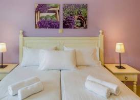 Stamatakis Boutique Studios 4