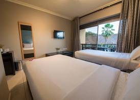 Dolphin Suites 5