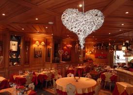 Hotel Restaurant Les Pins logis 3