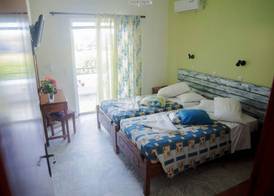 Yiannis Apartments 5