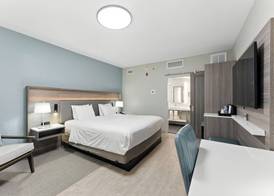 Radisson Resort at the Port 5