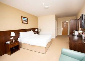 Strandhill Boutique Hotel Lodge and Suites 4