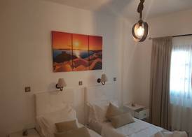 Santorini Family Apartments 5