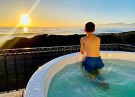 Ons C-Huis - Gansbaai Seafront Accommodation, back-up power 4