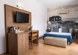 Hotel Adonis Plaza 2