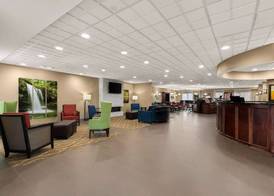 Comfort Suites Commerce 2