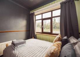 Frankys Place Residence in Leeds 4