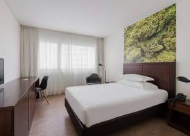 Neat Hotel Avenida 4