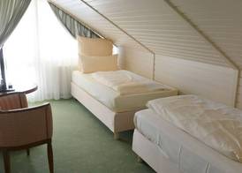 Sure Hotel by Best Western Rhoen Garden 5