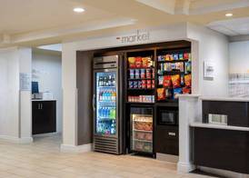 Courtyard by Marriott - Naples 2