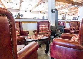 Hotel Pharisäerhof - DAS Hundehotel auf Nordstrand mit Restaurant und Café 3