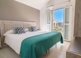 Hotel LIVVO Los Calderones - Adults recommended 2