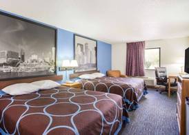 Super 8 by Wyndham Monmouth IL 4