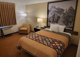 Super 8 by Wyndham Cody 3