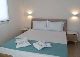 Navarino Luxe Suites 3