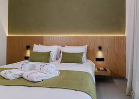 LIMNI Boutique Experience Evia 4