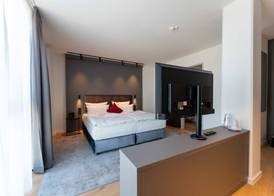 Frames Hotel GmbH 5