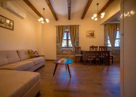 Villa Old Castle Apartments 3