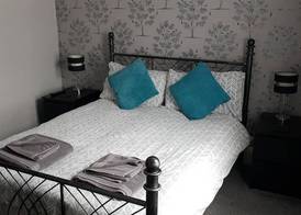 The Roslyn Guest House 2