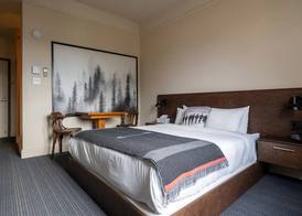 Hotel Le Mercier 4