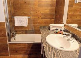 Hostal La Guineu 5