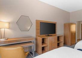 Holiday Inn Express & Suites HOT SPRINGS by IHG 5