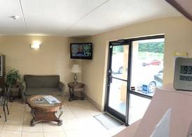 Days Inn by Wyndham Winston Salem North 2