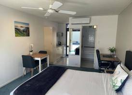Academy Motor Inn 3