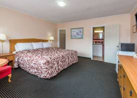 Knights Inn London 5
