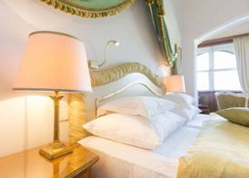 Hotel Schloss Mönchstein 5