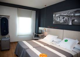 Hotel Bed4U Tudela 4