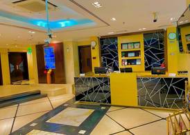 Sun & Sands Sea View Hotel 3