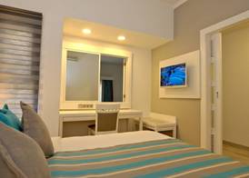 TUI BLUE Tropical 4