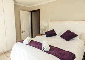 2-Bedroom Apartment within 1km of The Point Beach 4