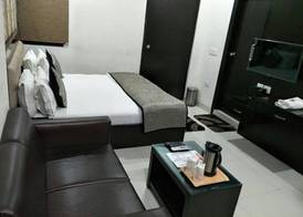 Hotel Mandakini Lush 3