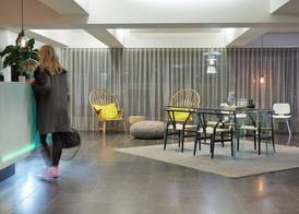 Cosmopolitan Hotel and Apartments 4