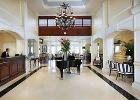 Inn at Pelican Bay 4
