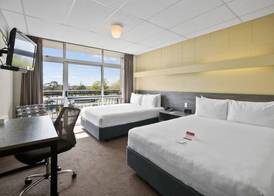 Heartland Ambassador Hotel Hamilton 5