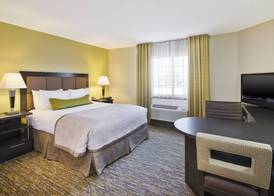 Candlewood Suites INDIANAPOLIS AIRPORT by IHG 4