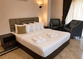 Sky Hotel Pyramids View INN 4
