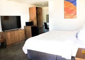 Blue Sage Inn & Suites 4
