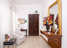 Residence Ca' Foscolo 5