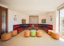 May Garden Club Hotel 2