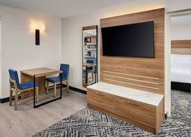 Candlewood Suites Burlington Conference Centre by IHG 5