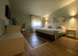Hotel Foresteria Baglio Della Luna 5