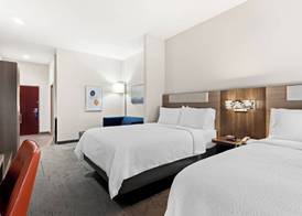 Holiday Inn Express & Suites PERRY by IHG 4