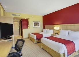 Courtyard by Marriott Leon at The Poliforum 5
