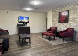 Red Roof Inn LaGrange 5
